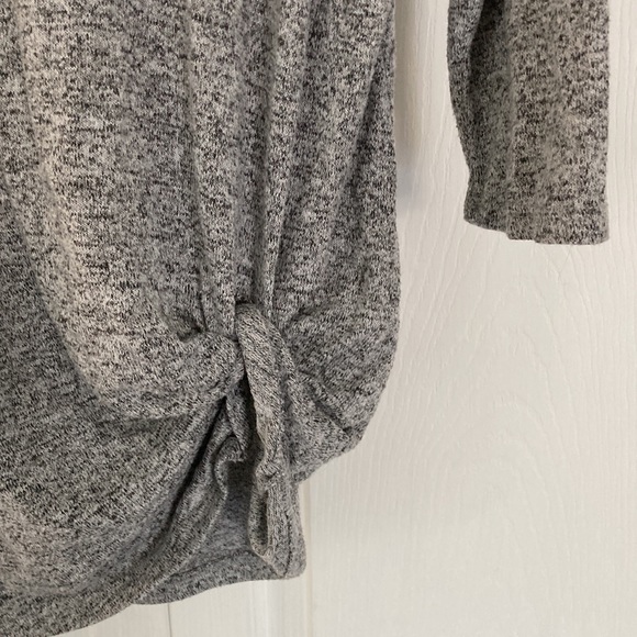 Grey three quarter sleeve top - Picture 2 of 4